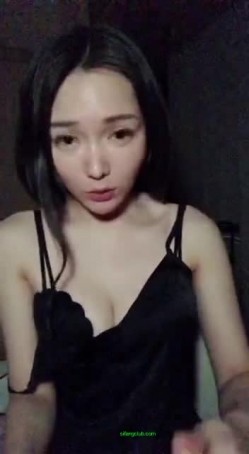 极品骚货女神允儿最新微信福利28部户外啪啪啪露脸 截图2