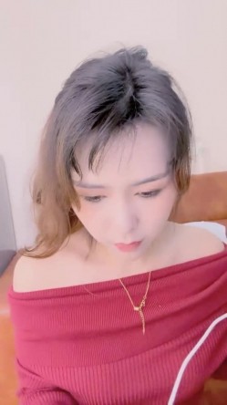 【狐狸不是妖啊】宝马御姐 与金主楼道露出野战 户外车震 双女自慰道具爆浆 截图1