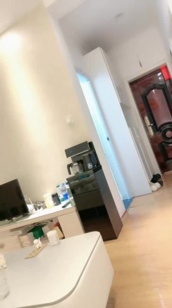 【纯情美少女】G奶御姐 巨乳翘臀 丝袜美腿 道具狂震 无套操到喷水 截图15
