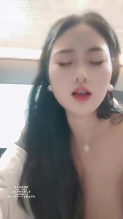 高颜值素人天然F奶婊子少妇「娍」KTV的淫乱，又是约了一位小哥哦，体力很好，我狠喜欢，就KTV就这样大胆的操我，真的爽到顶点 截图13