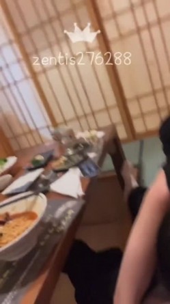 母狗调教师【泽塔控】滴蜡封逼 双洞跳蛋 两只母狗 双倍快乐！惩罚完狠狠的艹一顿 直接拽到床角 扯着绳子狠狠的后入内射 截图1