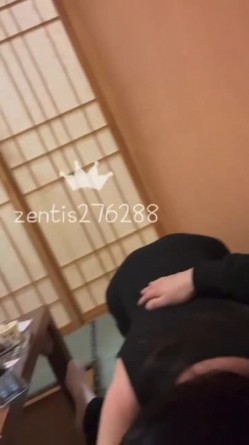 母狗调教师【泽塔控】滴蜡封逼 双洞跳蛋 两只母狗 双倍快乐！惩罚完狠狠的艹一顿 直接拽到床角 扯着绳子狠狠的后入内射 截图10