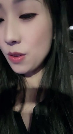 户外！【女主】深夜开宝马上街勾搭大鸡巴代驾小哥车震 截图1