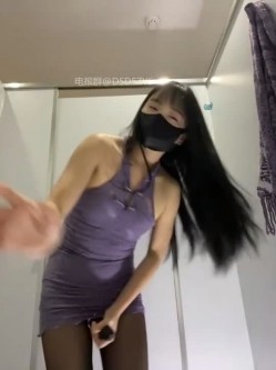 反差黑丝骚学姐【Asia-Lynn】户外公共场所~厕所饭店各种发骚~喷水抽搐 截图14