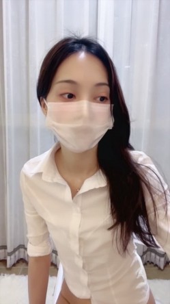 骨感御姐 职业OL装【像少女的少妇】完美身材 大奶美腿翘臀 裸舞 道具自慰 爽的很 截图14