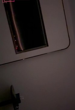 快手网红 何琪 出轨视频被曝 背着男友出国旅游 开启淫乱榨精之旅 截图4