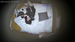 酒店连续两天入住的情侣婴儿肥大胸美女让黑皮男人揉大奶操穴 截图3
