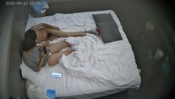 校园清纯女神腰肢柔软叫声动听被掰一字马操喷水 身体敏感 喘息声伴随着呜咽声 听声可射 截图9