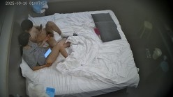 校园清纯女神腰肢柔软叫声动听被掰一字马操喷水 身体敏感 喘息声伴随着呜咽声 听声可射 截图16