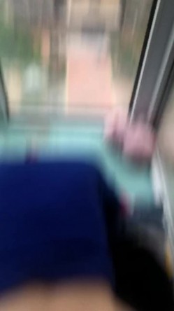 大神的绿奴母狗们，车震户外露出，滴蜡后入打开门看着邻居走廊大战，楼道做爱，威武刺激哦 22V流出！ 截图14