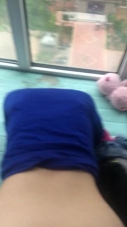 大神的绿奴母狗们，车震户外露出，滴蜡后入打开门看着邻居走廊大战，楼道做爱，威武刺激哦 22V流出！ 截图15