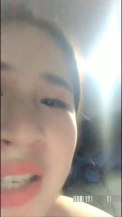 女神级性感清纯长发美女晚上网约滴滴车,忘带钱包没钱付车费只能肉偿,后排座位上被狠狠爆插,便宜车主了! 截图14