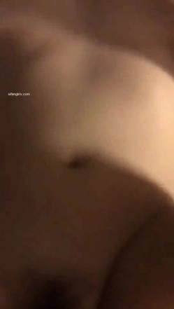百度云泄密【良家交流群】收费交流群流出夫妻情侣分享、偷情、3P偷拍等 截图12