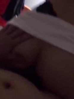高颜值极品反差婊，帮富少爷舔鸡巴，啊宝贝你舔的我好爽好舒服，太棒了~ 截图16