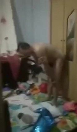 最新门事件不是什么女人都能睡的偷大哥的女人抓包被暴打后脱光光拍视频做网红 截图15