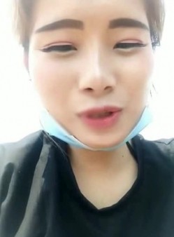 大奶子主播约土豪粉丝到游乐激情做爱玩单子野太大了 截图15