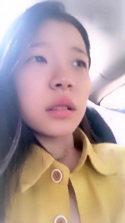 颜值不错妹子九儿高速路车内自慰 边开车边用按摩器震动逼逼头部插入呻吟 截图11