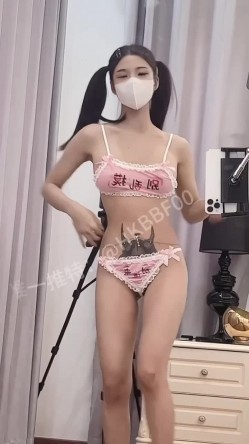 最新流出推特绝色高颜女神【奶凶】私拍，退圈自爆与主人大玩SM性爱调教 截图3