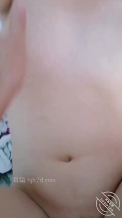 乱伦大神小钢炮和大嫂的乱伦史 ️大嫂越来越骚，家里人刚走就穿着黑丝开始勾引我 截图2