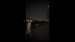 西蒙工作室-濑濑-苗条文静眼镜美少女各种户外场景大胆露出，天桥，江边，公园里，在人来人往的地方全裸露出，好刺激，差点被发现了~ 截图9