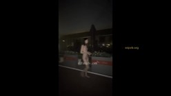 西蒙工作室-濑濑-苗条文静眼镜美少女各种户外场景大胆露出，天桥，江边，公园里，在人来人往的地方全裸露出，好刺激，差点被发现了~ 截图16