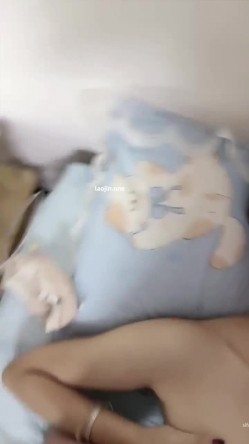 真实良家小情侣，【善良的小姨子】，轻熟小少妇，家中无套啪啪，上下两个洞就没有休息的时候 截图1