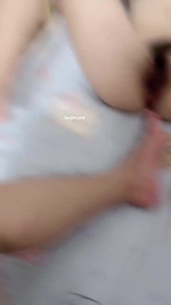 真实良家小情侣，【善良的小姨子】，轻熟小少妇，家中无套啪啪，上下两个洞就没有休息的时候 截图8