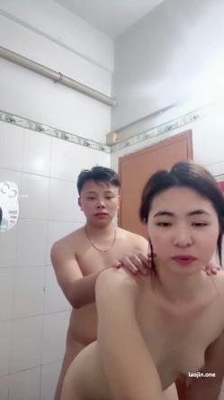 真实良家小情侣，【善良的小姨子】，轻熟小少妇，家中无套啪啪，上下两个洞就没有休息的时候 截图16