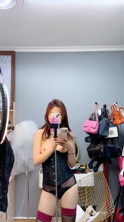自称是腿模的极品女人！【170CM丰满的大长腿-超甜美高挑御姐】真有女人味，黑丝美腿儿是真的是笔直又好看，妩媚到极点 截图16