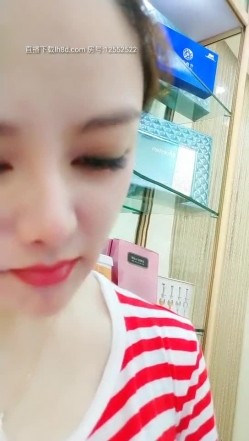 小区人妻的最爱，【真实良家胸部保养全程偷拍】，神似关之琳的按摩妹子，两个少妇上门，都露脸，带给你偷窥的快感 截图8
