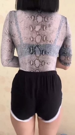 快手颜值少妇【媛猫儿】极品御姐榨精小鲜肉，好身材大长腿，足交圣体，逼肥奶圆 截图9