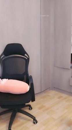 极品美少妇，【唯美包子】，明星脸高颜值，这对大奶子实在让人流口水，还给大家来上一段芭蕾舞 截图13