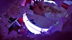 安防酒店摄像头偷拍 ️情趣圆床垃圾男暴殄天物和这么极品的美女做爱竟然分心手机 截图10