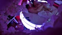 安防酒店摄像头偷拍 ️情趣圆床垃圾男暴殄天物和这么极品的美女做爱竟然分心手机 截图11