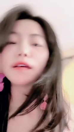 校花兼职【猫猫】超高颜值 完美身材 长腿大屁股 捆绑乳夹 自慰双插 狂喷1米高 截图2