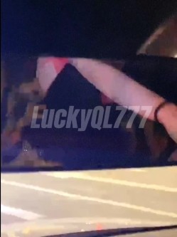 【极品女神 ️高端性爱】天府女神『LuckyQL77』土豪专属美女 群P淫乱性趴 前怼后操内射 截图11