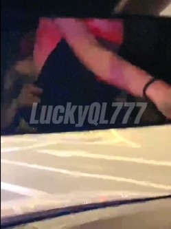 【极品女神 ️高端性爱】天府女神『LuckyQL77』土豪专属美女 群P淫乱性趴 前怼后操内射 截图12