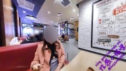 天花板级别露出绿帽人妻狂人【性感小猫咪】 截图8