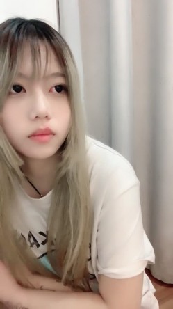 超级漂亮【欣少】刚下海就被无套啪啪~都操出浆啦 截图10