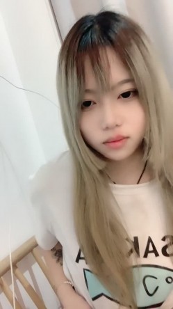 超级漂亮【欣少】刚下海就被无套啪啪~都操出浆啦 截图15