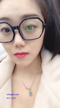 私圈土豪高价定制~高颜值大二露脸美女【吴小姐】学校宿舍、卫生间道具疯狂紫薇淫语挑逗 截图2