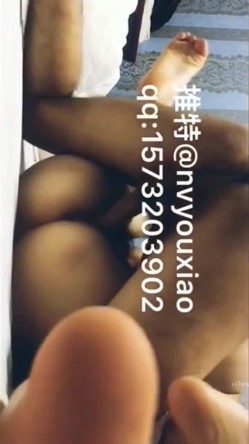 【极品泄密】推特经典大V 分享女友潇潇 站内未流出福利 截图8