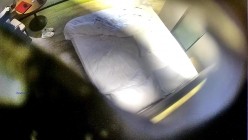 《黑客破解》小伙强操身材不的美少妇 趴下内裤就开干 截图11