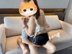 《极品反差 淫妻》价值千元顶级山东绿帽癖NTR淫乱夫妇【小气质】私拍诚邀各界实力单男3P露出相当火爆完整合集 截图2