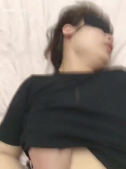 NTR绿帽淫妻大神【是小肥羊呀】超极品小母狗多人运动，淫乱不堪！轮流爆操！把小娇妻调教成小母狗，全程高能 截图14