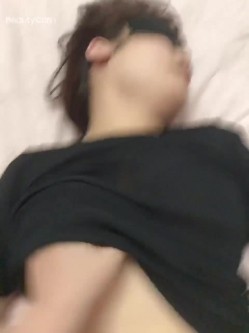 NTR绿帽淫妻大神【是小肥羊呀】超极品小母狗多人运动，淫乱不堪！轮流爆操！把小娇妻调教成小母狗，全程高能 截图15