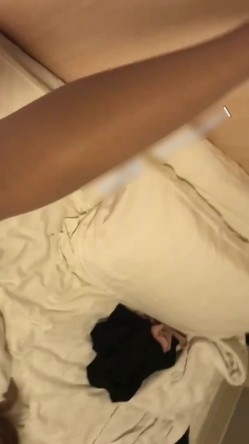 钻石泄密流出 高颜值美女佩戴宝格丽项链东北御姐酒店啪啪遭泄密 截图13