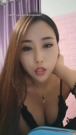 极品豪乳御姐范【SM东航空姐】和炮友激情啪啪 爆裂黑丝套装 扛腿抽插干完不满足还用玉指插穴 高清源码录制 截图16