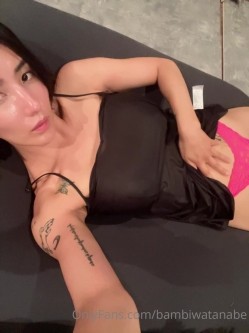 天然巨乳女神，号称第一美臀【渡辺万美】视图福利，一对车大灯又软又弹 截图1