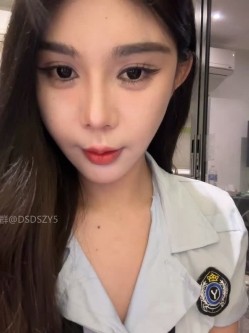 ️新晋主播【linjianvhai】极品网红脸御姐、长腿黑丝高跟职业装 截图12